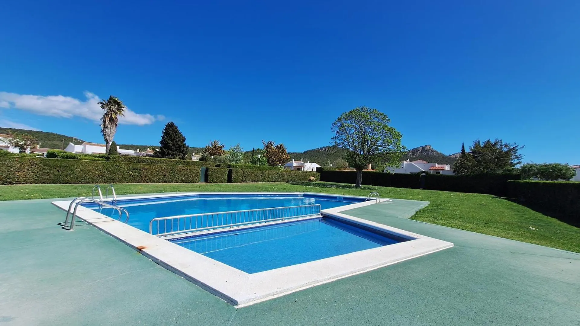 Holiday home Lestartit Les Acasies 3 L'Estartit